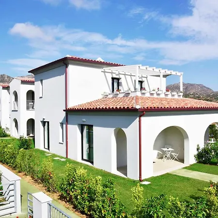 Green Residence Olbia מלון דירות 3*